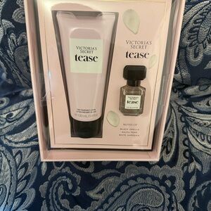 Victoria's Secret Tease set